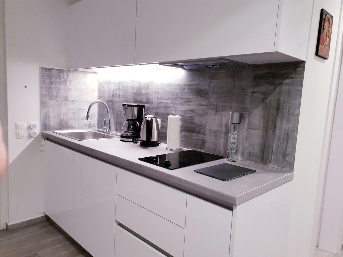Beautiful Brand New Apartment Seaside Athens Luaran gambar