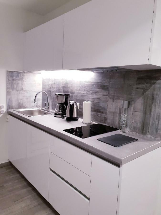 Beautiful Brand New Apartment Seaside Athens Luaran gambar